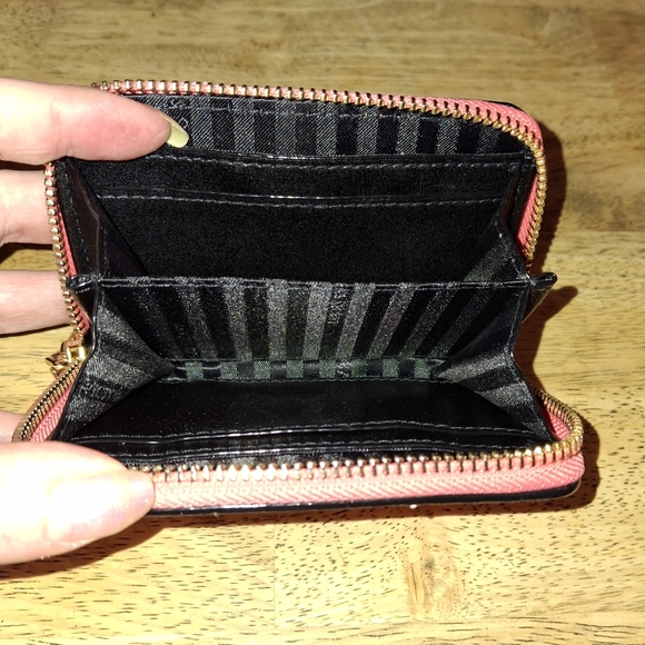 Victoria's Secret pink wallet - Picture 3 of 3